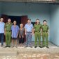 CÔNG AN XÃ CẨM YÊN HỖ TRỢ GIÚP ĐỠ GIA ĐÌNH KHÓ KHĂN 